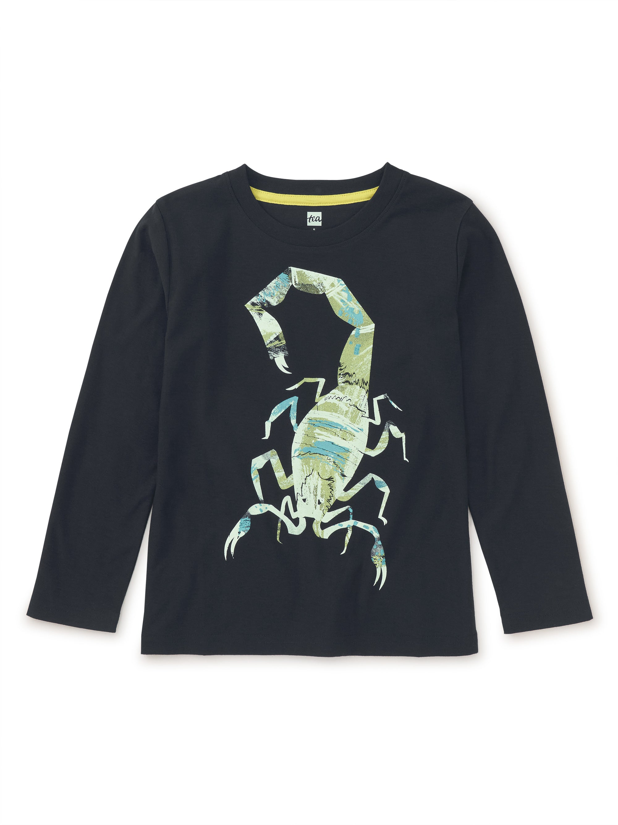 Long Sleeve Graphic Tee - Glowing (in the dark) Scorpion